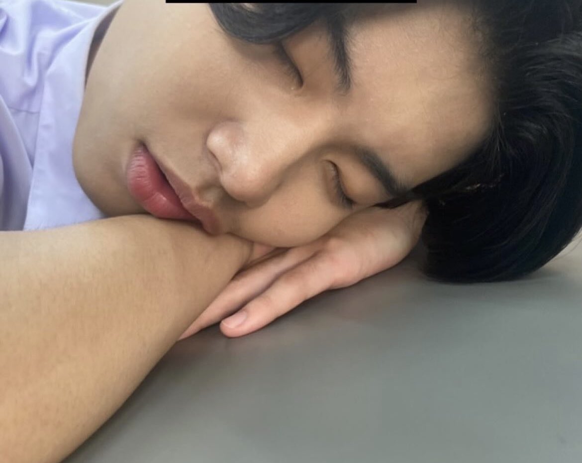 ccutecutej's tweet photo. คอลเลคชั่นนอนหลับคร้าบพี่พี่ ทำไมมีแต่คนแกงเอ็นเจ55555555555555 https://t.co/Aur3lra7lH