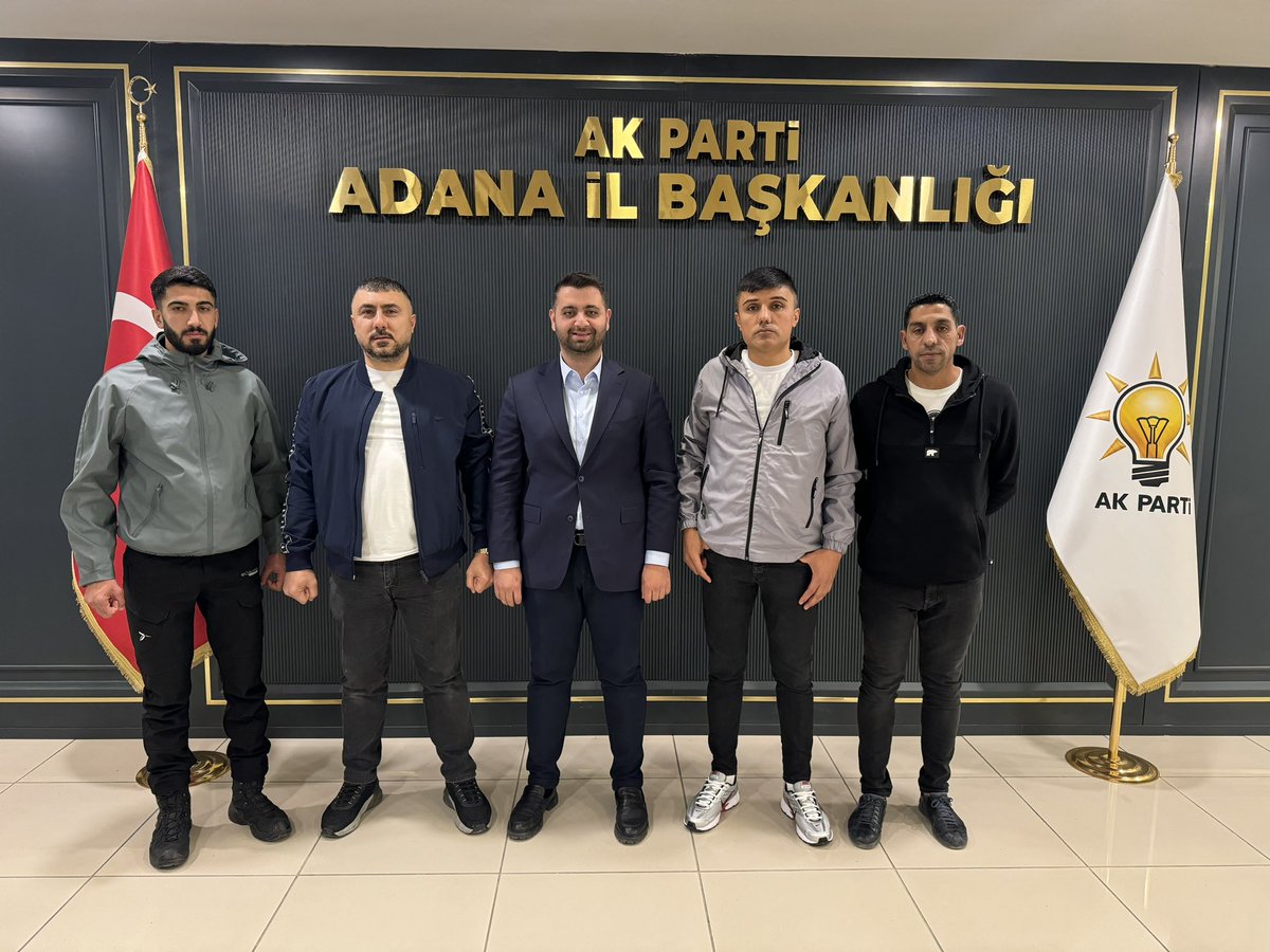 Büyük Birlik Partisi Adana İl Başkan Yardımcısı Yunus Oğuz’u ve kıymetli kardeşlerimizi İl Başkanlığımızda misafir ettik. Nazik ziyaretleri için teşekkür ederiz.