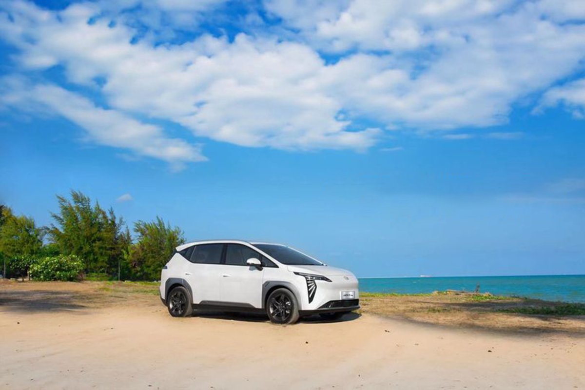 GAC_MOTOR's tweet photo. As you reach the endless coastline, the expansive sea view is as refreshing as the roomy interior of the #AIONYPlus. Are you ready to explore the coast with #AIONYPlus this holiday?
#GACINTERNATIONAL #WhereCraftMeetsTechnology https://t.co/6SDgn0WYyN