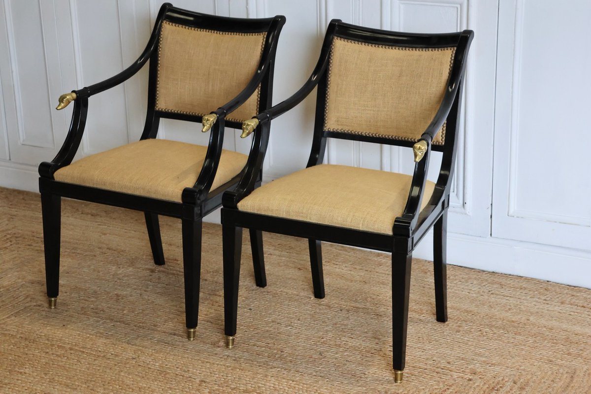 BrownriggUK's tweet image. Stylish Pair of 1970s Ebonised Armchairs with Dogs Heads Mounts in Brass

tinyurl.com/2hy3486d

#ebonisedarmchair #antiquearmchair #antiquechair #pairofchair