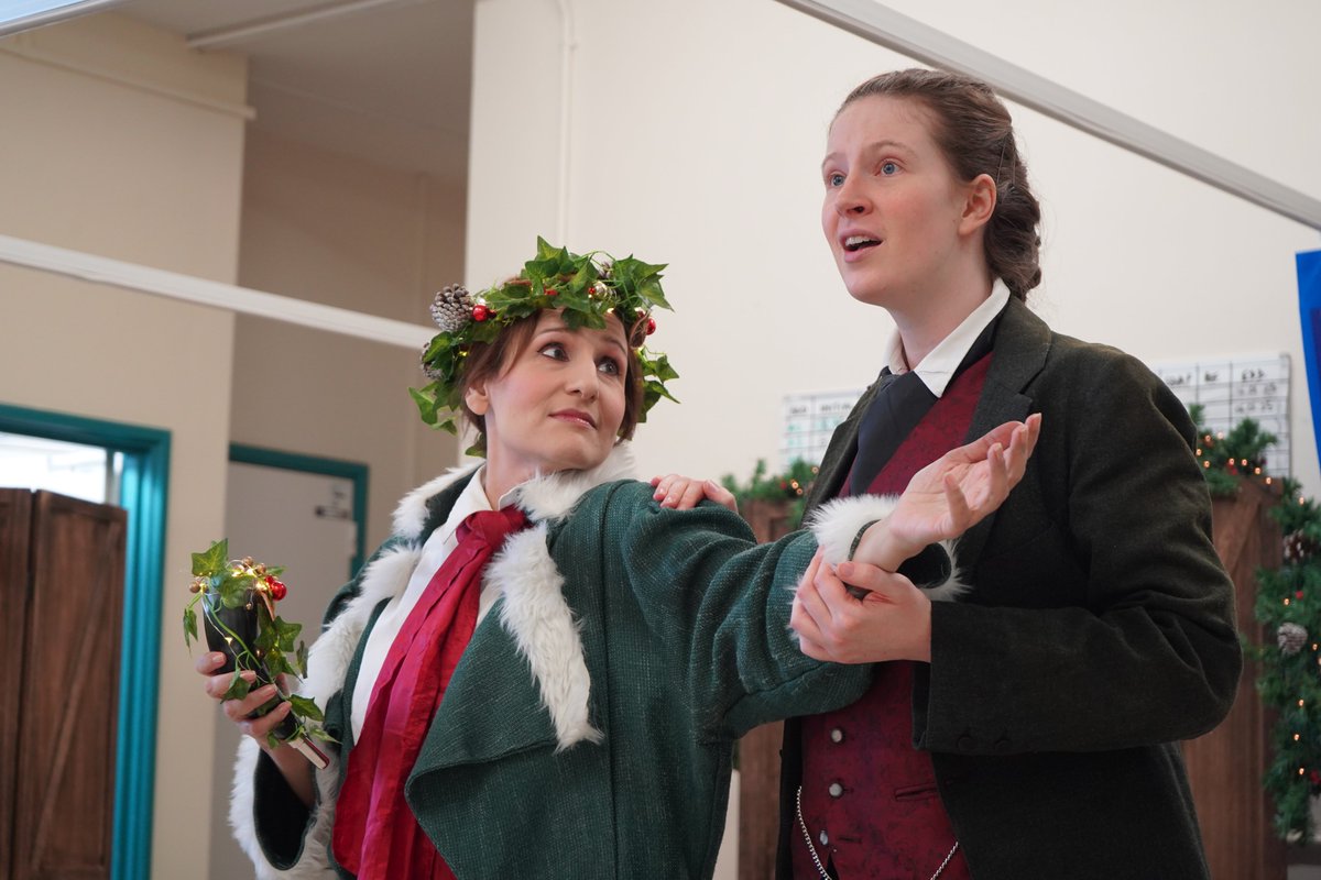ImperialCharity's tweet photo. It's been a pleasure to work with @ShadowRoadProds who have been performing 'A Christmas Carol' for patients at Charing Cross Hospital this month. 🎄

Read more: https://t.co/WjBjGqjPv5 https://t.co/JrfF5sodvx