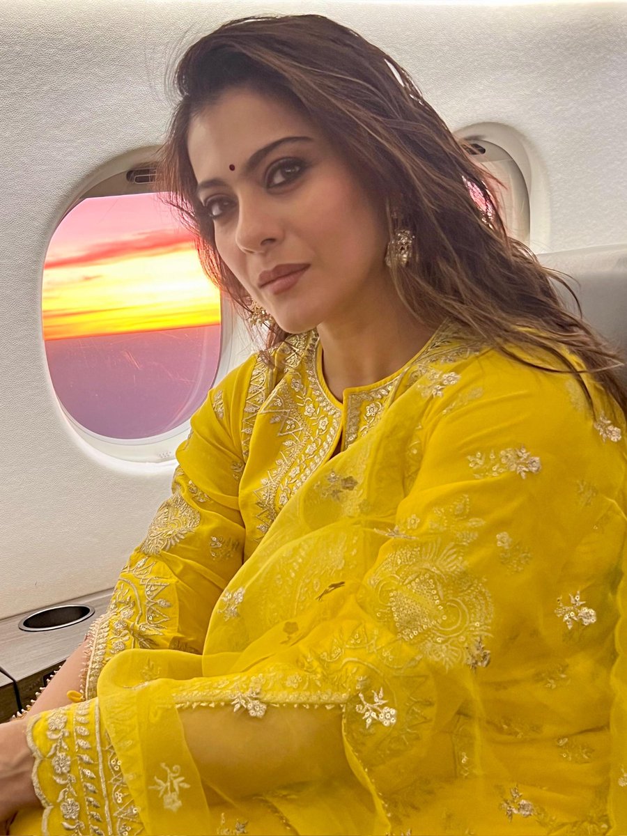 Kajol tweet media