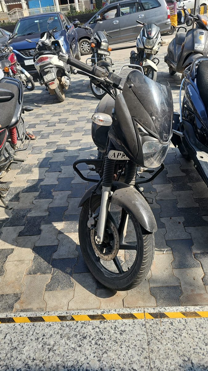 Knight_dominion's tweet photo. @hydcitypolice @HYDTP @psrjnr_cyb
Please collect this unattended vehicle Ap13j 6248 from near our business premises. Star medical, pillar213 near deccan elite hotel 

Thanks 
9000638786 https://t.co/6MpKbdLLX8
