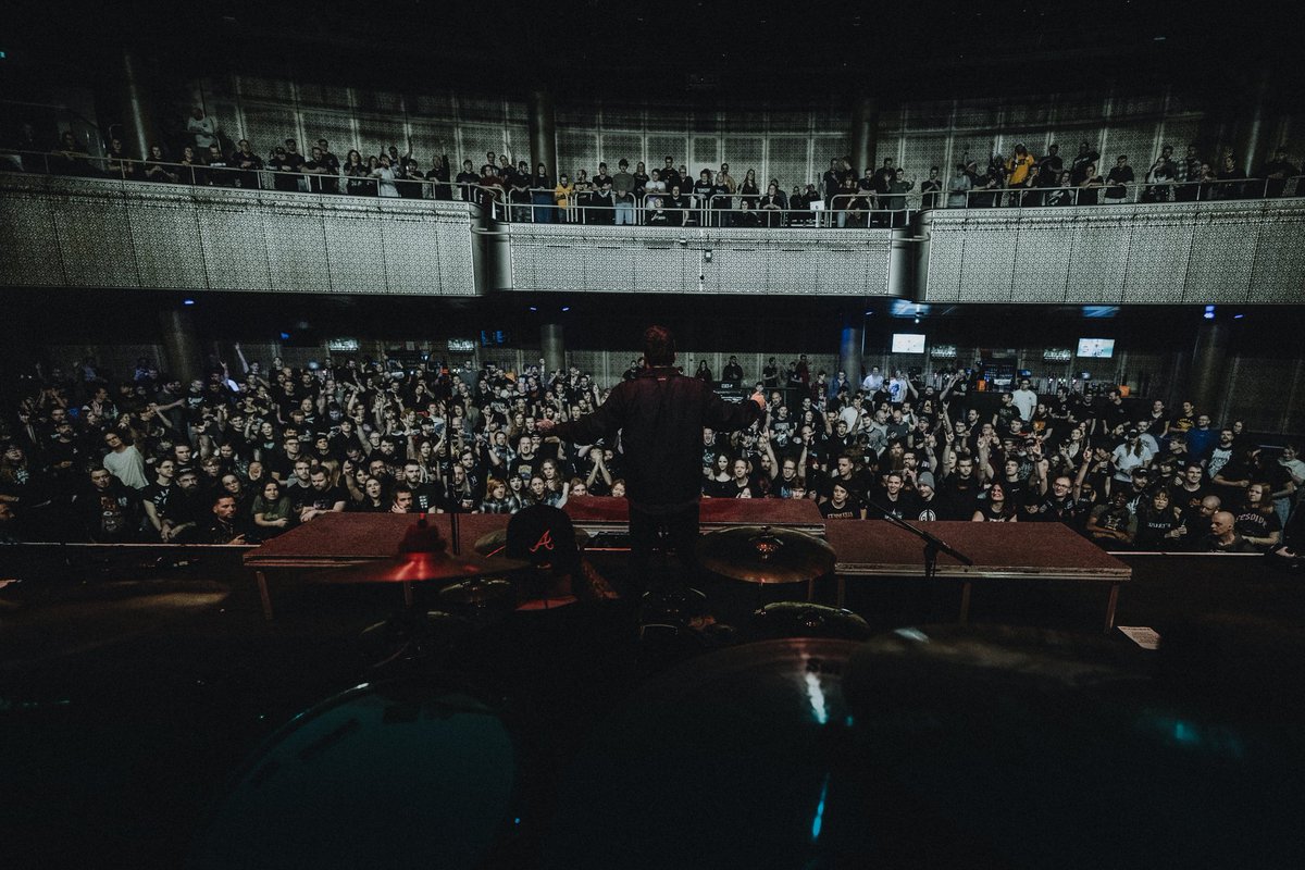 InVisionstweets's tweet image. Can confirm, Utrecht has got some bounce! Thank you for always making us feel so welcome in Holland 🩶

Tonight we're hitting a side quest with Acres at Amadeus in Oldenburg!

📸: @johnny_mennell