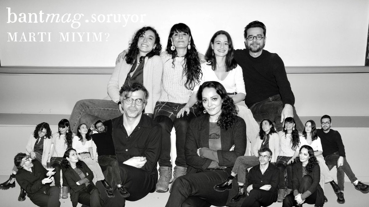 Tiyatro BeReZe’nin yeni oyunu Martı Mıyım? ve ardındakileri Elif Temuçin, Sezin Akbaşoğulları, Tolga İskit, Nazlı Bulum, Erkan Uyanıksoy ve Sanem Öge ile konuştuk.

👀  Bant Mag. YouTube kanalında izlenebilir 👉 buff.ly/3DrC31a
<a href="/TiyatroBereze/">Tiyatro BeReZe</a>