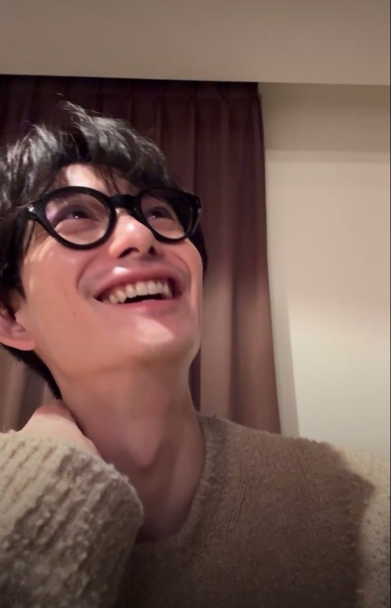 ____m15_'s tweet photo. 何度でもいいますがお顔が国宝級ですね………

#岡田将生 https://t.co/mMFIOH9QOT