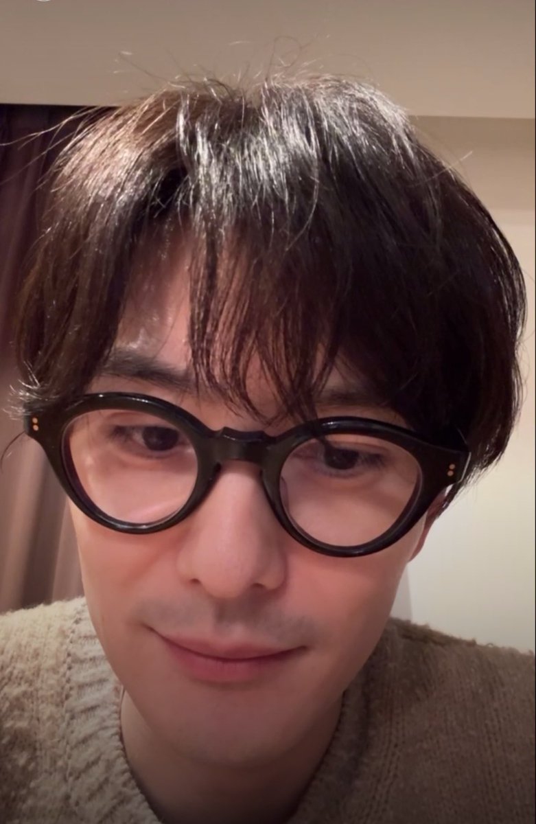 ____m15_'s tweet photo. 何度でもいいますがお顔が国宝級ですね………

#岡田将生 https://t.co/mMFIOH9QOT