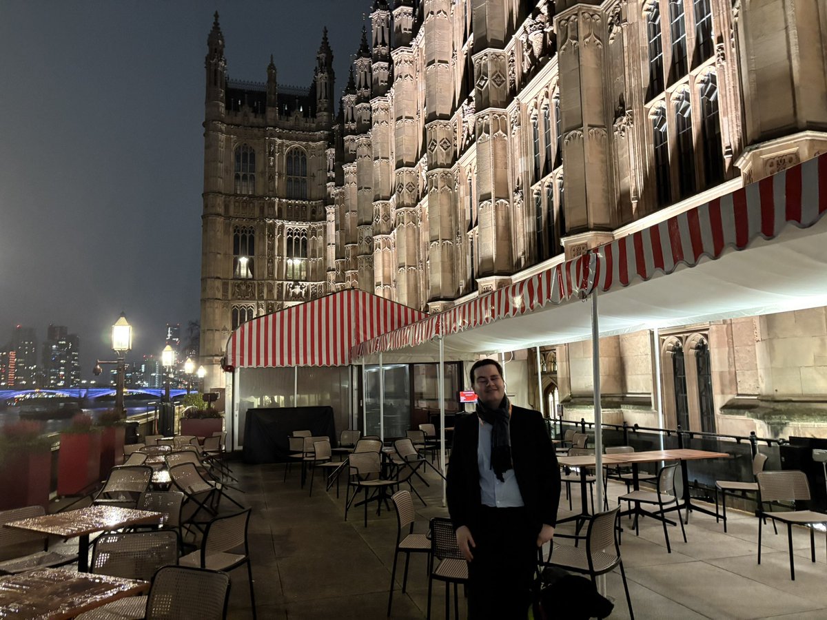 In January, I had no idea where I’d be at the end of 2024. My world seemed terrifyingly uncertain then, and whilst I don’t know what awaits us in 2025, I’m going into it with purpose, drive, and (more than!) a year’s worth of new friends 💚
… And a new parliament pic, obvs