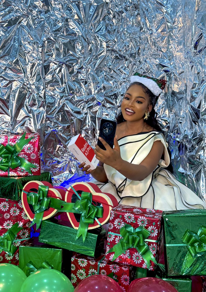 unusualphyna's tweet photo. Zoom in on the joy, focus on the magic-Redmi A3 Pro makes every moment count! πΈ
Cc: @XiaomiNigeria
#RedmiA3Pro
#ChristmasWithXiaomi https://t.co/piDVrOm0gO