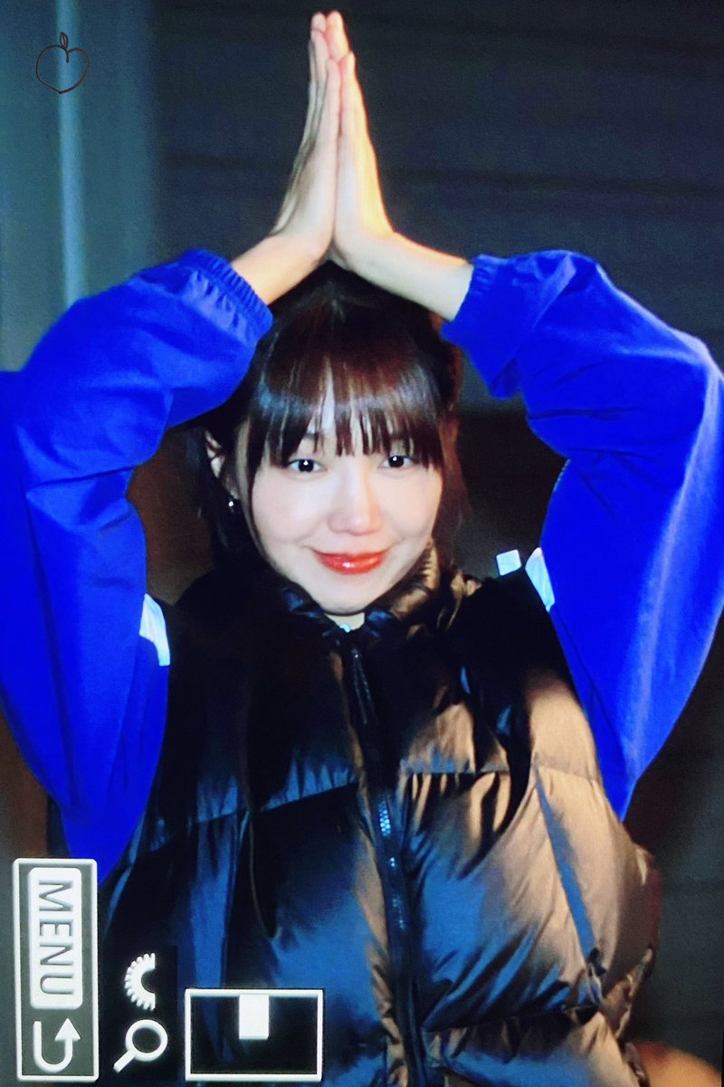 peach12220's tweet photo. 241219 
@Apinkjej  촬영 수고했어요~화이팅 고마워

#정은지 https://t.co/a3N8Uh7xGH