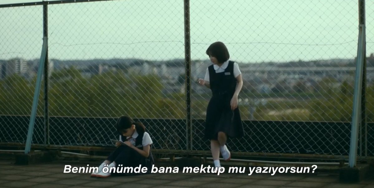 biraderimle's tweet photo. Seninleyken sana mektup yazmak ve saklamak evin rastgele noktalarına bir gün bulup okuyacağın umuduyla https://t.co/rWyjjYdpwQ