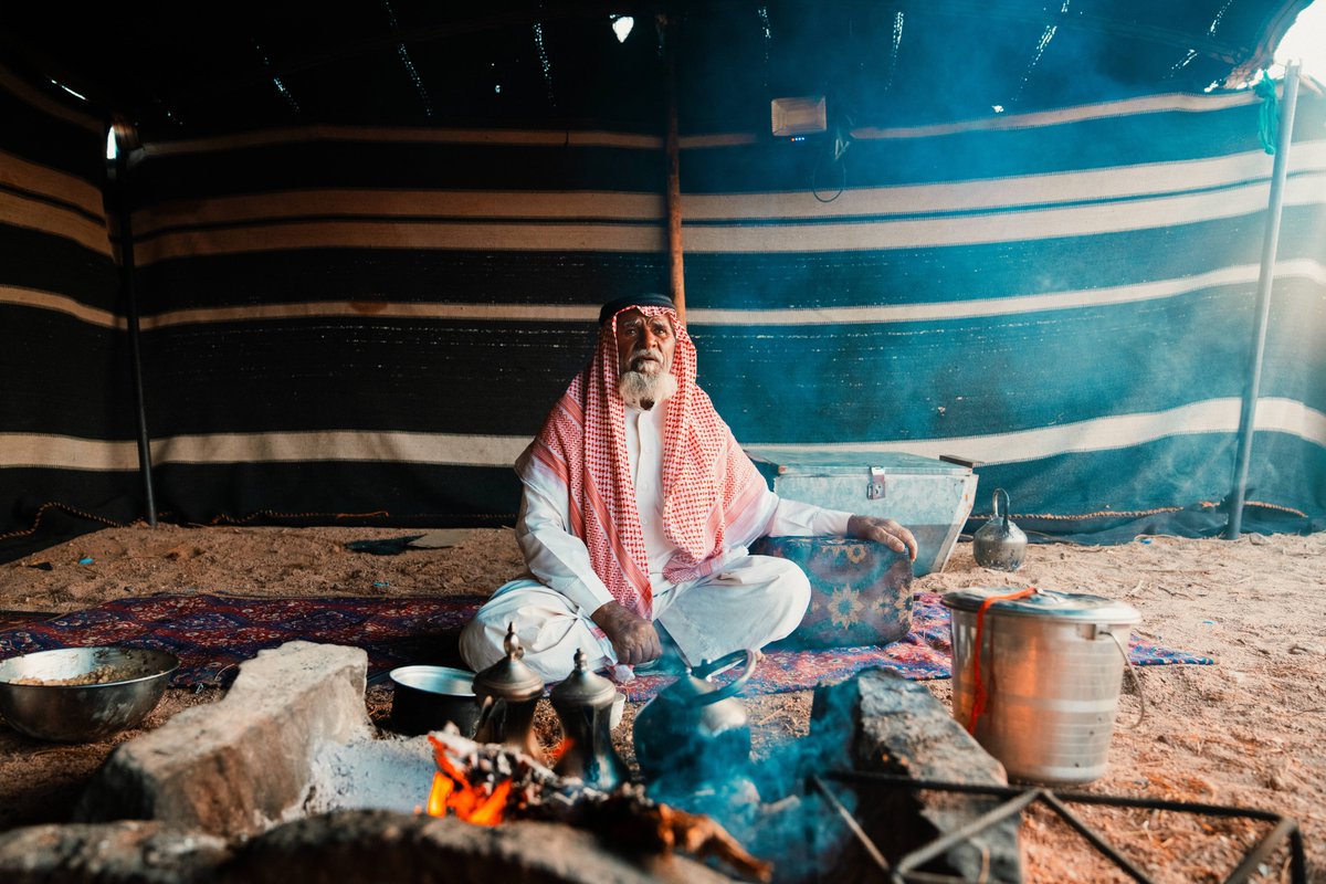 johnnywharris's tweet image. I camped in the Saudi Desert to explore this trillion dollar city they are attempting to build. In the process I met local bedouins who taught me a lot about this place. Here's my report: youtu.be/UGzI-ABpy6k?si…