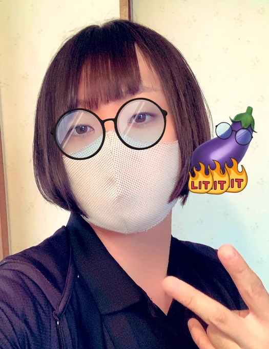 つぎどのヘアーにするか悩んでいる後頭部くらげヘア育ててるけどまたブチャラティにしたくなってきてんだよな 