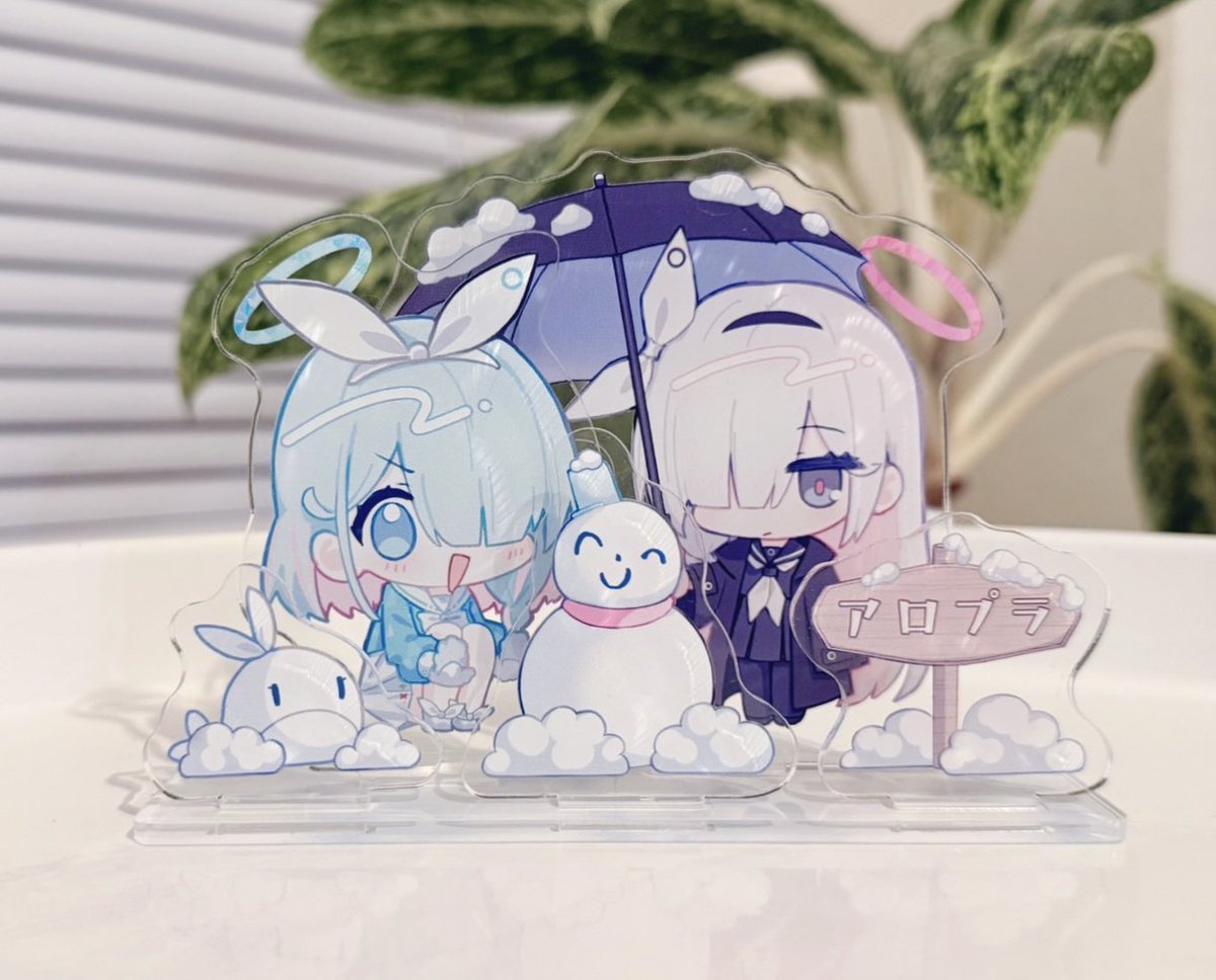 アロナ(ブルアカ) ,プラナ(ブルアカ) 「アロプラちゃんアクリルジオラマのサンプルお写真!冬コミ新刊セットについてきます立」|佐伯ソラのイラスト
