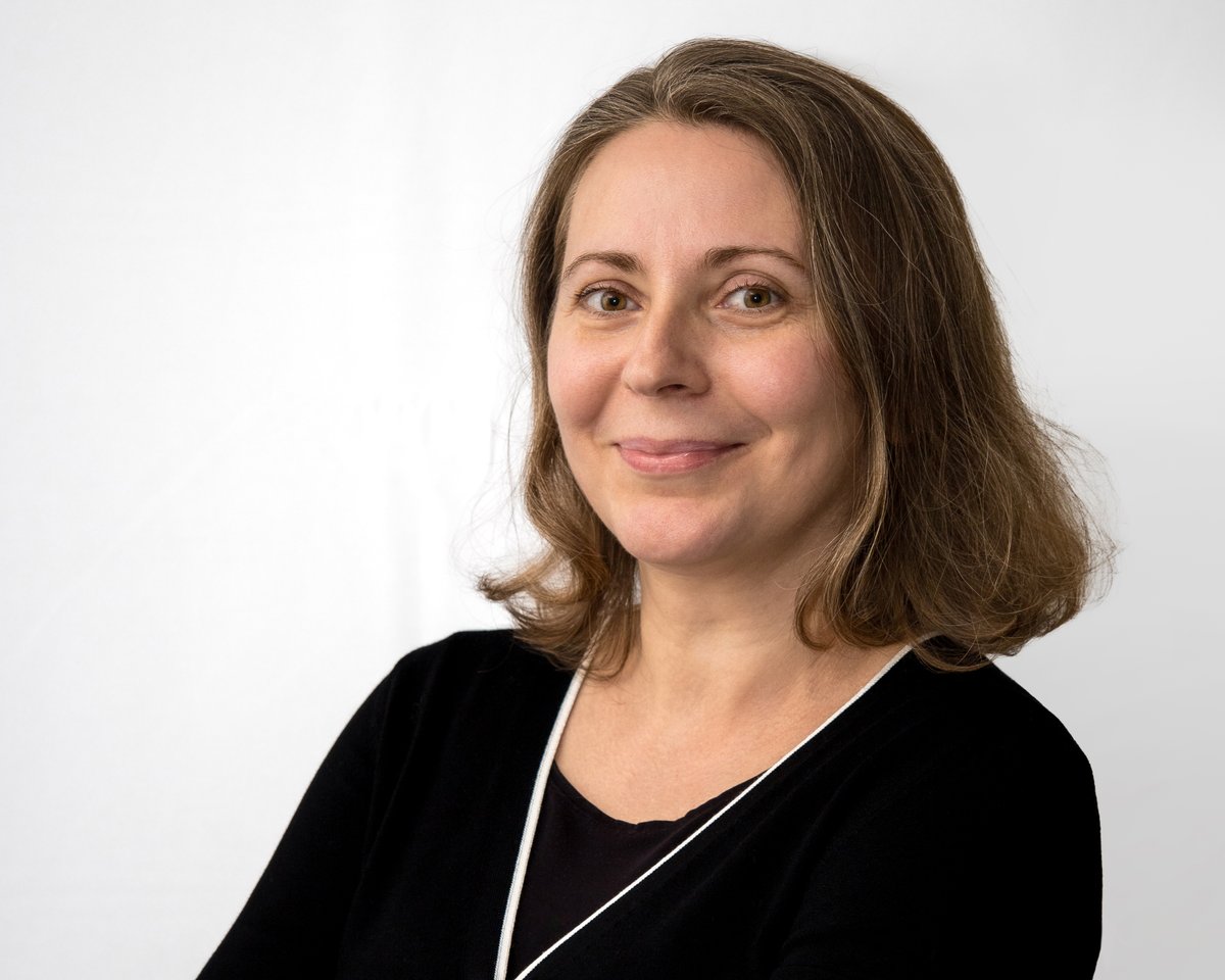 MPI Molecular Biomedicine (@mpi_muenster) on Twitter photo Mara Pitulescu <a href="/MaraPitulescu/">Mara Pitulescu</a> becomes a new Independent Research Group leader <a href="/MPI_Muenster/">MPI Molecular Biomedicine</a> from Jan. 1, 2025. She will investigate the molecular code of organ-specific vascular patterning in health and disease.
All the best for your Research Group!
mpi-muenster.mpg.de/753146/2024121… Mara Pitulescu <a href="/MaraPitulescu/">Mara Pitulescu</a> becomes a new Independent Research Group leader <a href="/MPI_Muenster/">MPI Molecular Biomedicine</a> from Jan. 1, 2025. She will investigate the molecular code of organ-specific vascular patterning in health and disease.
All the best for your Research Group!
mpi-muenster.mpg.de/753146/2024121…