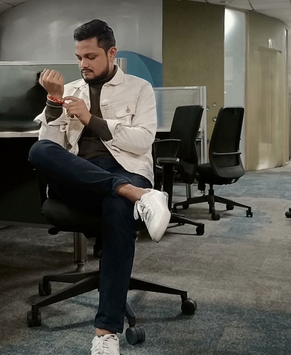 PrateekRajwada's tweet image. इश्क में जीत के आने के लिए काफी हूं
मैं अकेला ही जमाने के लिए काफी हूं
: राहत इंदौरी

#KuwarSahab #kuwarprateeksingh 
#kuwarprateeksinghshayri
#rajpoot #royalfamily