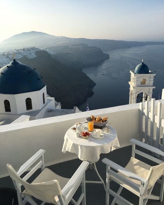 CorpAthens's tweet image. &quot;Escape to breathtaking Santorini! 🌅 Book with Athens International for 5 days of Greek bliss. 🇬🇷✨ Includes airfare, cliffside hotel, breakfast, sunset cruise, winery tour, and transfers. From ₱95,000/person. #SantoriniEscape #TravelWithAthensInternational&quot;