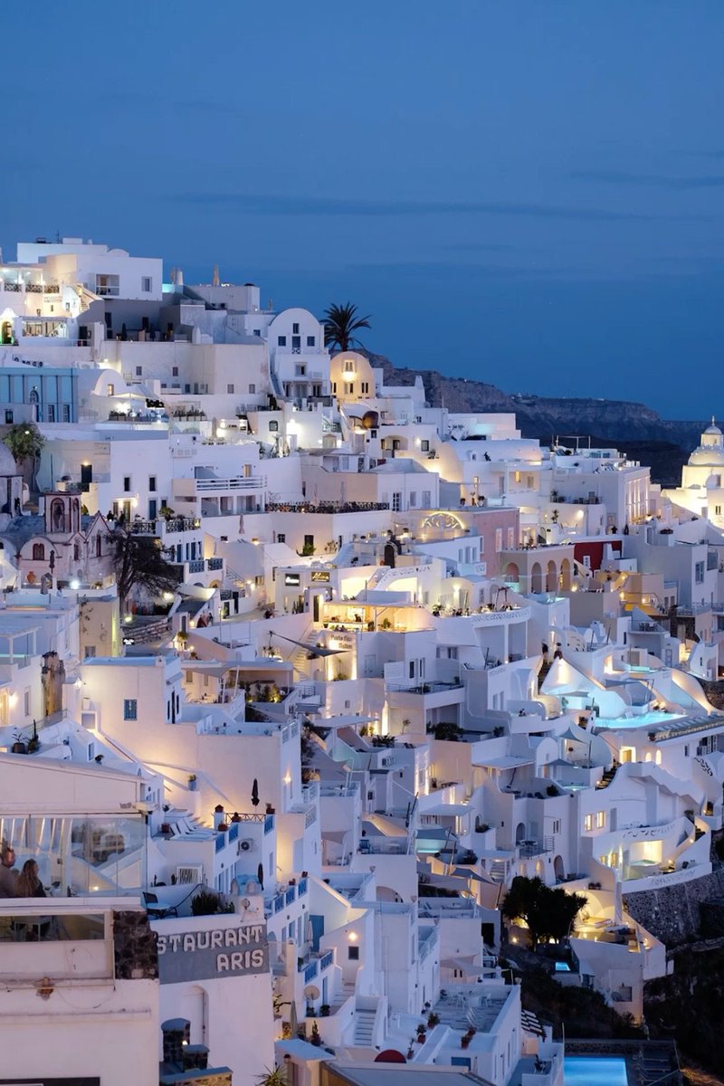 CorpAthens's tweet image. &quot;Escape to breathtaking Santorini! 🌅 Book with Athens International for 5 days of Greek bliss. 🇬🇷✨ Includes airfare, cliffside hotel, breakfast, sunset cruise, winery tour, and transfers. From ₱95,000/person. #SantoriniEscape #TravelWithAthensInternational&quot;