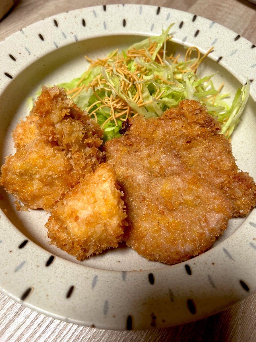 今日はヘレカツとチキンカツ😋🍴
ごちそうさまでしたっ✨
#めろずキッチン