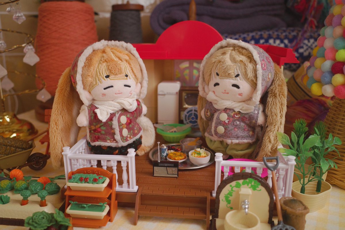 baneudalo's tweet photo. 이번 솜프리에서는 🥬솜깅리 전원일기🏠 만 단독 판매합니다. (빈티지봉봉 의상은 빠른시일에 선보이도록 노력해보겠습니다🙇‍♀️)

10cm경우 다양한 바디에 착용가능하나 정상체 외에는 바지 착용이 어려운 경우가 있습니다. (사진참고)
솜프리 이후 12월 28일(일) 3분 무제한 선주문 예정입니다🙆‍♀️ https://t.co/xLrPpDPKyL