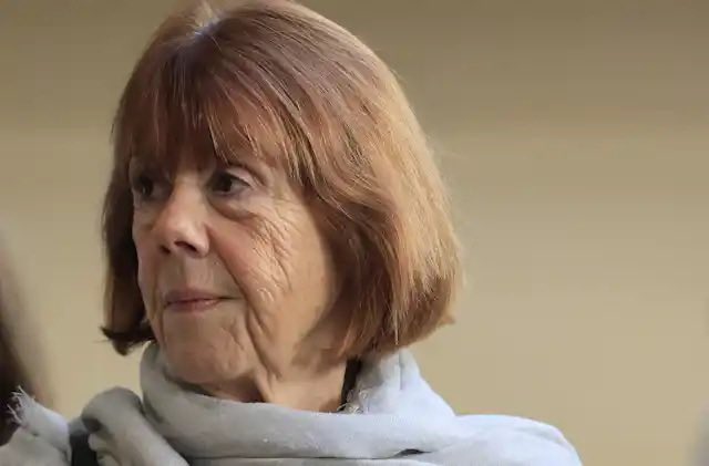 Alors que le procès des viols de #Mazan se termine, je salue le courage et la dignité incroyable de Gisèle #Pelicot. Elle a brisé les tabous et «fait changer la honte de camp» comme elle le souhaitait.