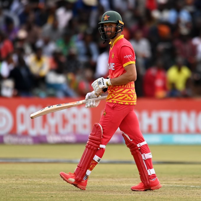 Zimbabwe have slipped to 11 for 4 in their pursuit of 287 against Afghanistan in Harare 😱