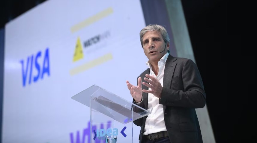 “Un Comunista que está Hundiendo al País:” Luís Caputo Critica a Presidente Gabriel  Boric, en Respuesta Gobierno Chileno Responde con Nota de Protesta
🆑efectochile.cl
...
#milei #argentina #chile Tomás Vodanovic Jorge Valdivia Israel Pucón Alicia Plaza #boric