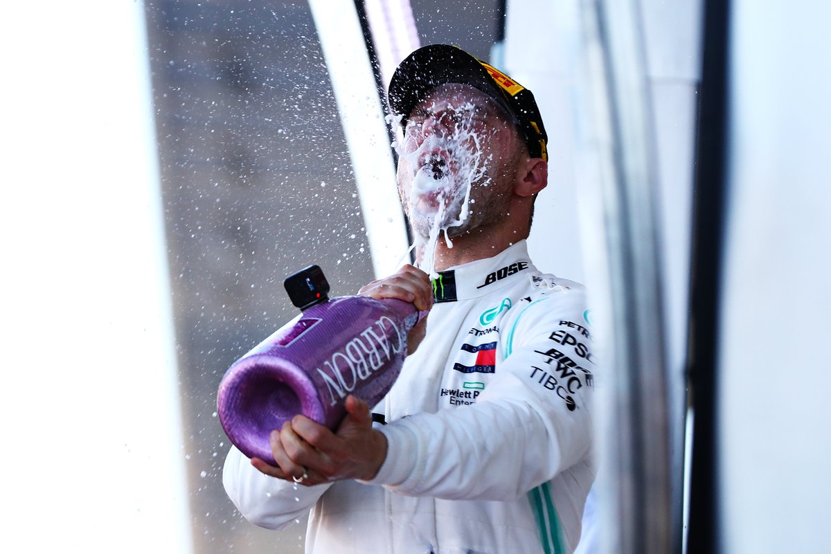 F1's tweet photo. Mercedes, it’s Valtteri 👋

VB returns to the Silver Arrows 🩶 

#F1 @MercedesAMGF1 https://t.co/2TXpYVszh5
