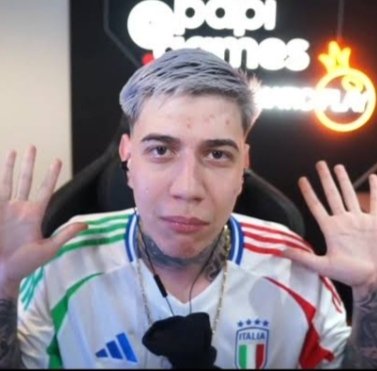SiLost_'s tweet photo. "Eu tenho cara de quem precisa de um amor recíproco tropa?" 🤣💯🔥🗣️ https://t.co/BS5p0Ecaqj