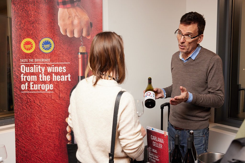 CARLANIA CELLER tweet media