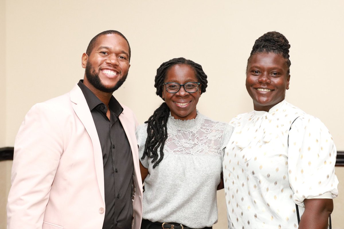 KingsTrustInt's tweet photo. We proudly awarded Shane the 2024 King’s Trust Global Young Achiever for the Caribbean!🎉Thanks to #ExploreEnterprise by @jybtforyouth, young entrepreneurs like him are turning ideas into thriving businesses. Special thanks to @MOEYJamaica & our alumni for joining us in Jamaica. https://t.co/gqs606zMDG