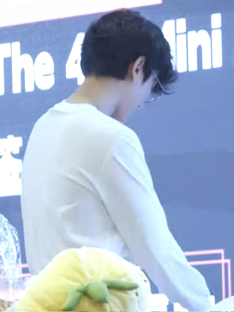 밤☂︎*̣̩˖ tweet media