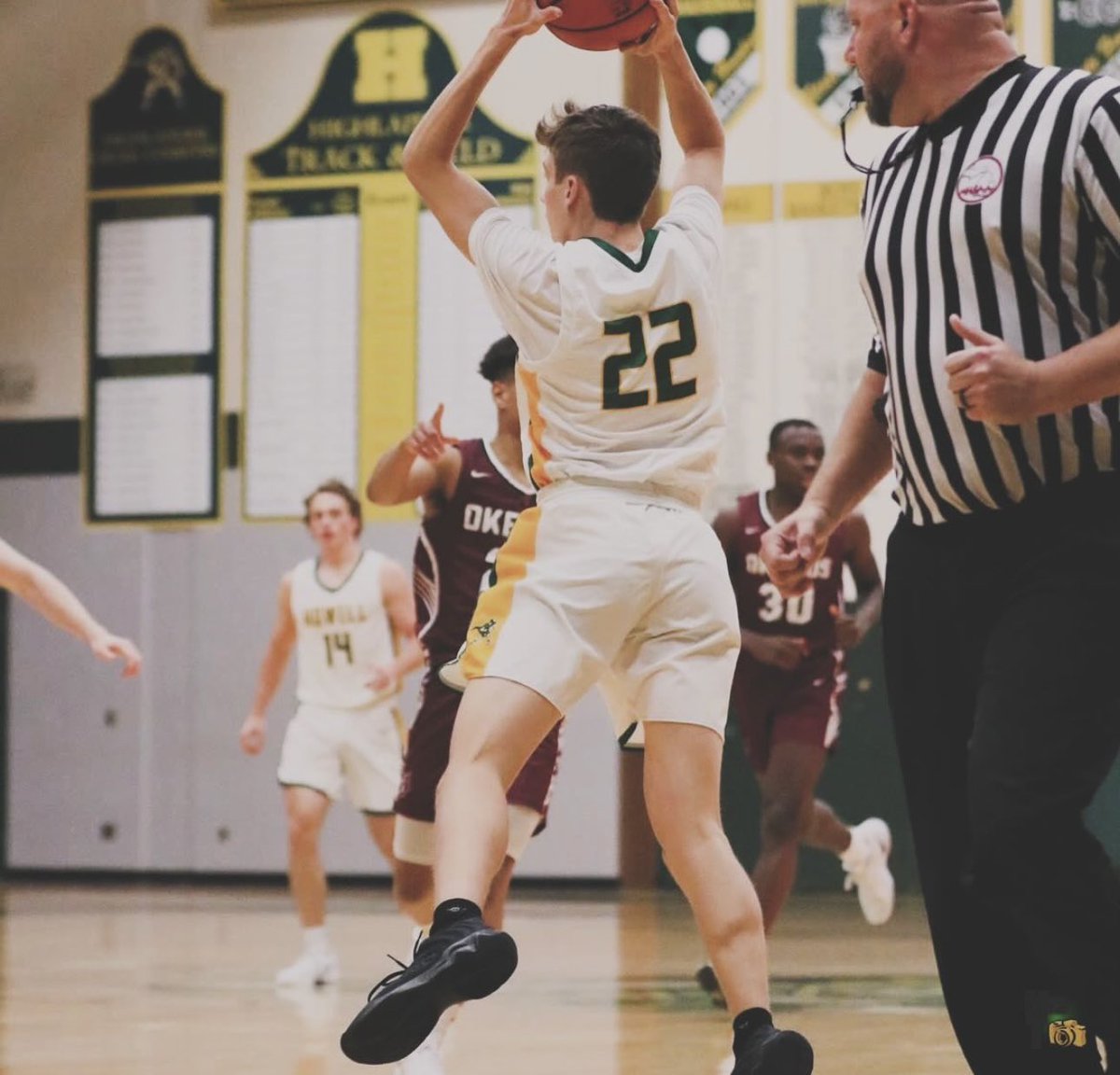 WE TAKE ON NORTHVILLE @ 7 TONIGHT AT HOME BE THERE IN YOUR BEST CHRISTMAS/SANTA DRIP‼️‼️