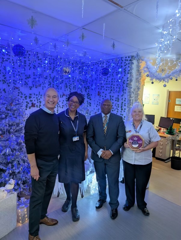 Tina Reid (@t_reid79) on Twitter photo More visits to staff around <a href="/nottmhospitals/">Nottingham University Hospitals</a> today to say thank you for all of their hard work this year and to deliver some Christmas chocolates, including a visit to the wonderful Beeston Ward to see their amazing Winter Wonderland! ⛄️ <a href="/NUHMedicine/">NUH Medicine</a> More visits to staff around <a href="/nottmhospitals/">Nottingham University Hospitals</a> today to say thank you for all of their hard work this year and to deliver some Christmas chocolates, including a visit to the wonderful Beeston Ward to see their amazing Winter Wonderland! ⛄️ <a href="/NUHMedicine/">NUH Medicine</a>
