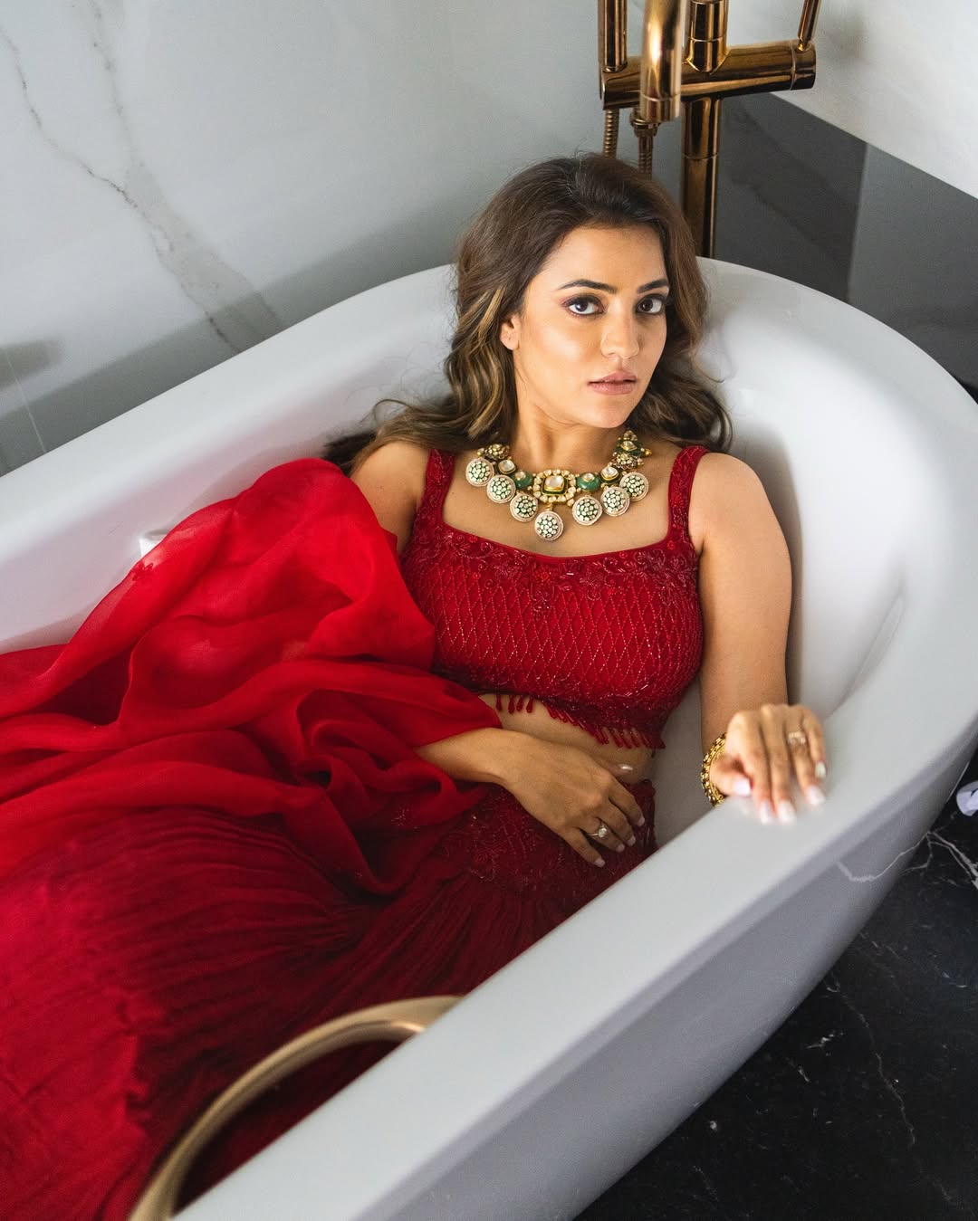 GfKXsppXAAAUkaS?format=jpg&name=large