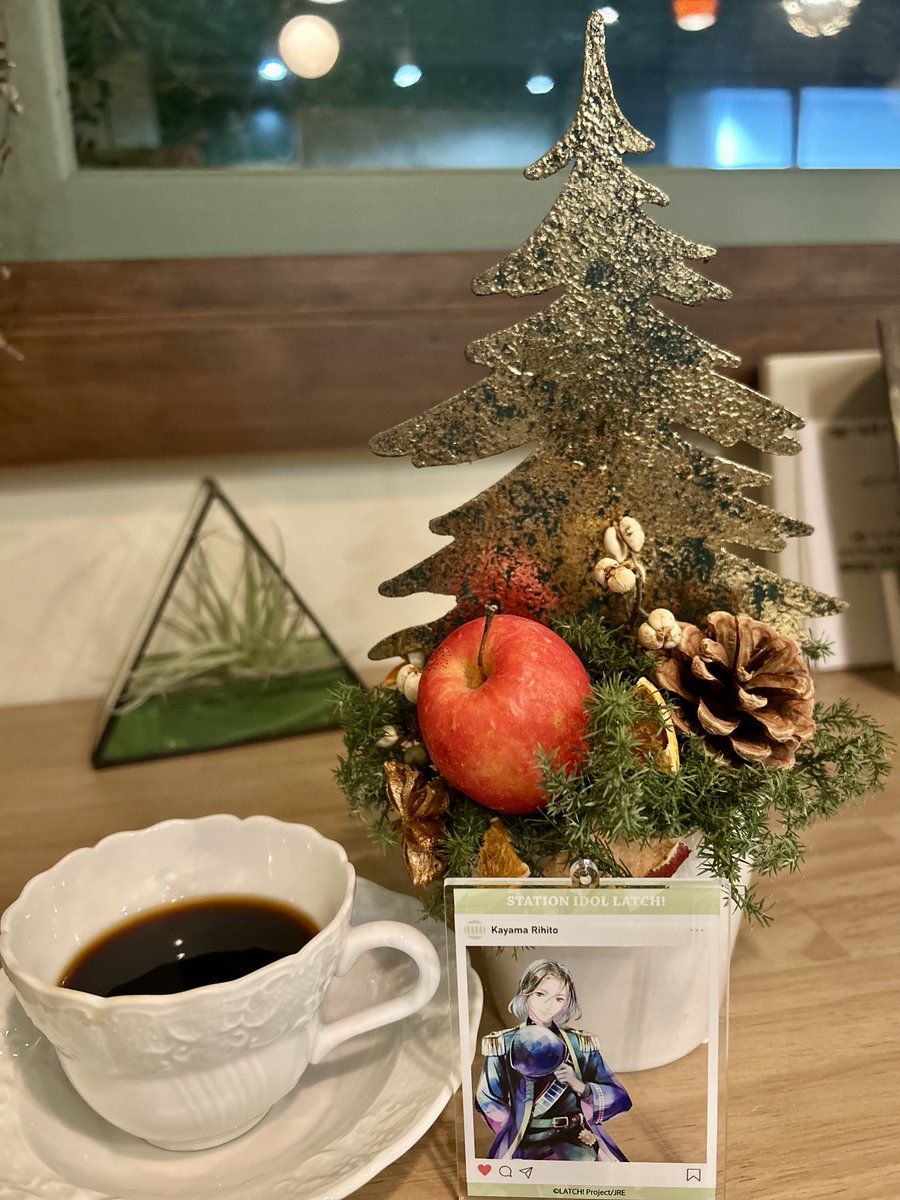 sil_walk's tweet photo. 神田(？) マイページコメントで言ってたのはここだと思う… 一号店の方はよく行くけどこちらは初めて
クレープもコーヒーも美味しかった　鯖カレーフムスのクレープなんてものがあったけど、咖山氏食べたかな https://t.co/NGYdPfiZnZ
