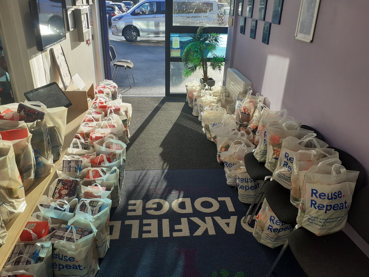 A big thank you to Cheshire East HAF for the generous food donation - a hamper for every student at Oakfield Lodge School 🎄🎅🧑‍🎄🎄