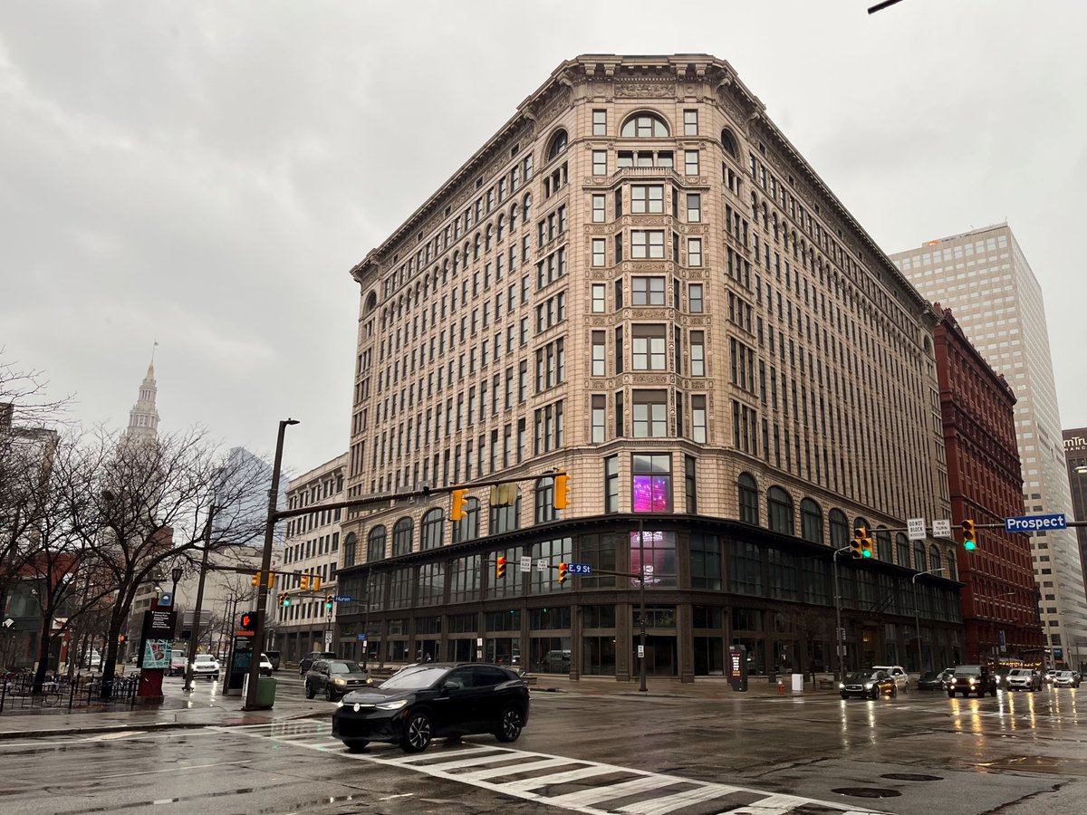 Stan Bullard (@crainrltywriter) on Twitter photo CLEVELAND -- Arched windows will give apt dwellers a look at the city under plans by new owner of former Medical Mutual complex (this is the Rose Building.)
bit.ly/crw121824 <a href="/CrainsCleveland/">Crain's Cleveland Business</a> <a href="/acarREALTORS/">ACAR REALTORS</a> <a href="/OhioHistory/">Ohio History Connection</a> <a href="/GCMBACleve/">GCMBA</a> <a href="/DowntownCLE/">Downtown Cleveland</a> <a href="/acarREALTORS/">ACAR REALTORS</a> <a href="/BXOHINC/">Builders Exchange</a> CLEVELAND -- Arched windows will give apt dwellers a look at the city under plans by new owner of former Medical Mutual complex (this is the Rose Building.)
bit.ly/crw121824 <a href="/CrainsCleveland/">Crain's Cleveland Business</a> <a href="/acarREALTORS/">ACAR REALTORS</a> <a href="/OhioHistory/">Ohio History Connection</a> <a href="/GCMBACleve/">GCMBA</a> <a href="/DowntownCLE/">Downtown Cleveland</a> <a href="/acarREALTORS/">ACAR REALTORS</a> <a href="/BXOHINC/">Builders Exchange</a>