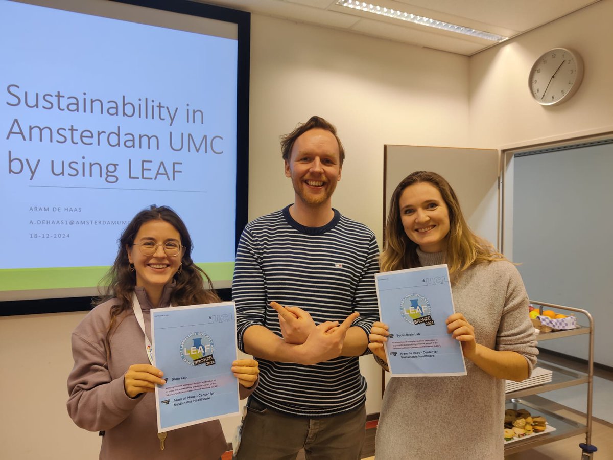 🌱 Exciting news from our green office!

Two labs have successfully joined the certified sustainability programme, LEAF. Congratulations to <a href="/LabSalta/">Salta Lab</a> and <a href="/sbl_nin/">Social Brain Lab</a>  for earning the bronze award and making impactful strides toward environmentally friendly research practices. 🎉