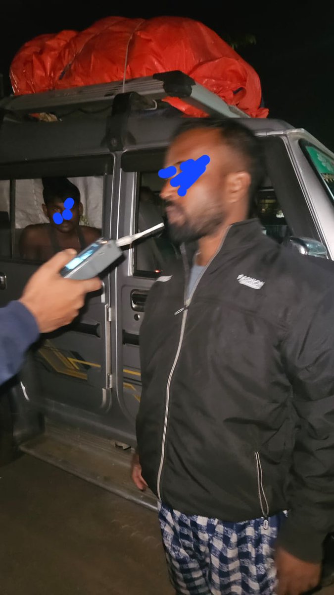 KalahandiRto's tweet photo. Yesterday  night RTO KALAHANDI  has detected  20 nos of drivers under influence of alcohol  and issued e challan including  suspension  of driving  licenses https://t.co/diaICvcm4D