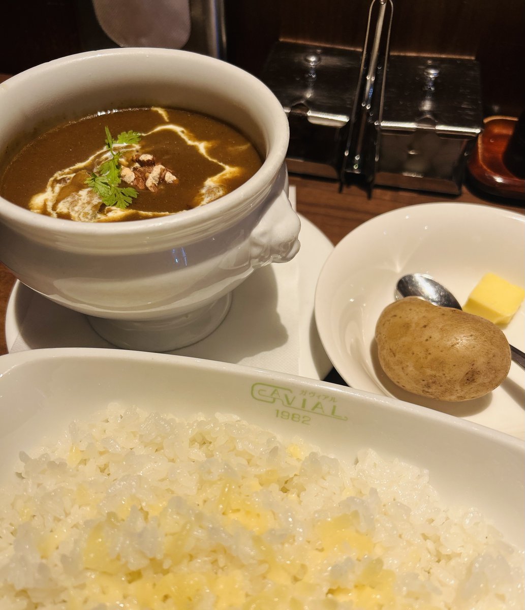 sil_walk's tweet photo. 神田(神保町) 久しぶりにこちらも　今年は牡蠣のカレー始まってなかった https://t.co/m6cAc6ChmF