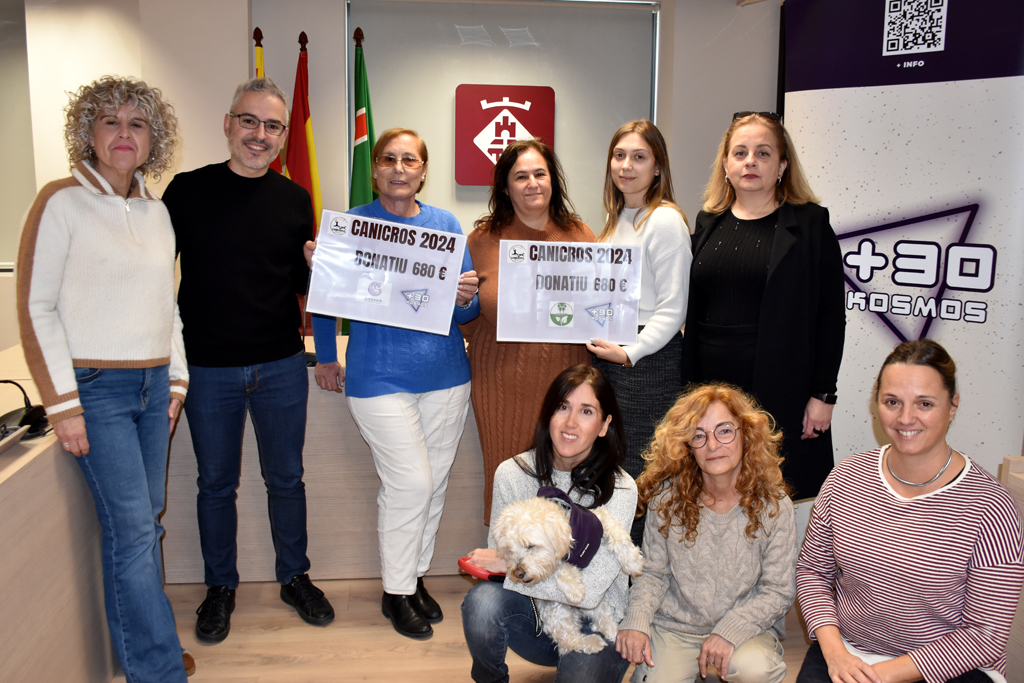 Aj. Montornès (@ajmontornes) on Twitter photo 👏🐶Les entitats animalistes Gasvar i <a href="/MontornesAnimal/">Montornès Animal</a> han rebut avui el xec amb els diners recaptats al 1r #Canicross de #Montornès.
👉L'activitat, sorgida dels pressupostos participatius +30 Kosmos, ha reunit 1.360 euros amb les inscripcions. 👏🐶Les entitats animalistes Gasvar i <a href="/MontornesAnimal/">Montornès Animal</a> han rebut avui el xec amb els diners recaptats al 1r #Canicross de #Montornès.
👉L'activitat, sorgida dels pressupostos participatius +30 Kosmos, ha reunit 1.360 euros amb les inscripcions.