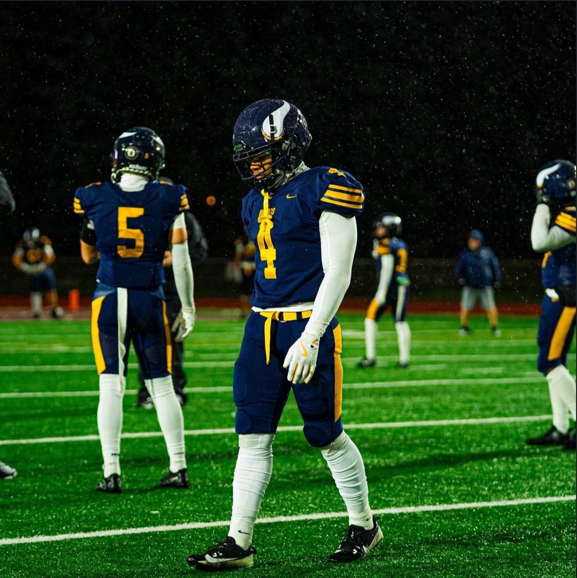 SENIOR YEAR SEASON FILM !!!
⁃1649 yards
⁃20 touchdowns
⁃Wpial champs
⁃PIAA state runner-ups 
⁃First team all conference selection 

hudl.com/v/2RJX7j

<a href="/PCC_FOOTBALL/">Central Catholic Football</a> <a href="/CoachLehmeier/">Ryan Lehmeier</a> <a href="/timothysasson/">Coach Tim Sasson</a>