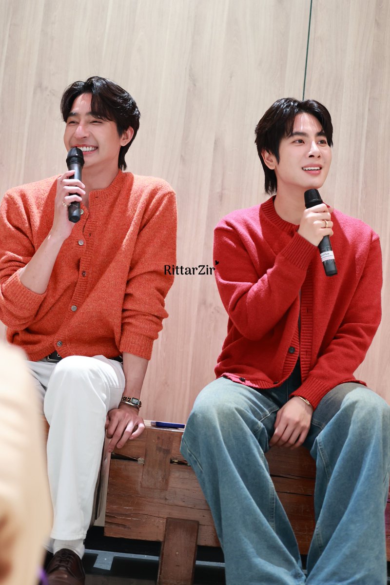 RittarZir's tweet image. ดีใจที่ได้เจอน้า 🤎❤️

Press Tour Ossans Love
#StucklingMV #RittarZirPhoto 
#OssansLoveTH #เอิร์ทมิกซ์