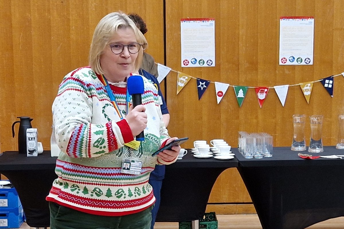 Over 80 of our Oxford hospital volunteers joined us today for a special Christmas lunch at the John Radcliffe Hospital, giving us the opportunity to say 'thank you' for all their hard work and support.

They were joined by the OUH Voluntary Services team and members of our Board.