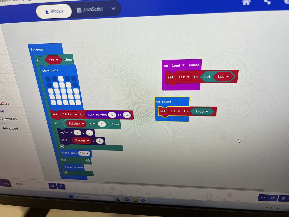 TCSoABusTech's tweet image. Mrs Howie’s S1 class using BBC Microbit V2s to create a Christmas candle they can blow out 🕯️