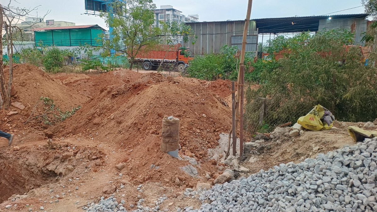 Sir, <a href="/Comm_HYDRAA/">HYDRAA</a> , <a href="/GHMCOnline/">GHMC</a> ,   <a href="/GandhiArekapudi/">Gandhi Arekapudi</a>  In Nallagandla HUDA layout, adjoining Tellapur, our main road is getting encroached by construction. please see pictures below. Please look into this and take appropriate action at earliest. <a href="/gadwalvijayainc/">Vijayalaxmi Gadwal, GHMC MAYOR</a> <a href="/ZC_SLP/">ZC SERILINGAMPALLY ZONE GHMC</a>