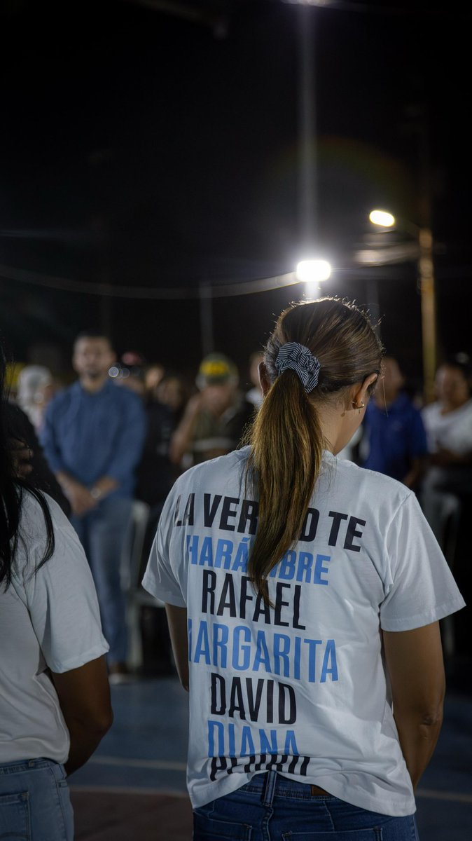 FrancoRLuis's tweet photo. Hoy, se cumplen 79 días de la detención ilegal del #AlcaldeDeMaracaibo .@RafaelRamirezC, con él están detenidos 4 miembros de su equipo de gestión (#DianaBerrios, #MargaritaAssenza, #DavidBarros y #PedroGuanipa) exigimos la LIBERTAD DE TODOS los #PresosPolíticos #VenezuelaLibre https://t.co/QhqMbuPeLK
