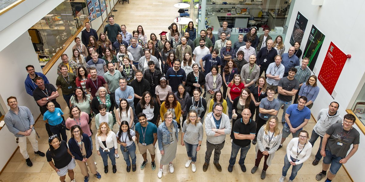 EarlhamInst's tweet photo. 💬 “Their job functions vary widely but the common thread here is that they could all benefit from the goals of the #TechnicianCommitment.”

Why defining technical roles is vital for visibility and support:
https://t.co/vaLVIUhOLB

#Technicians https://t.co/UhDungJJph