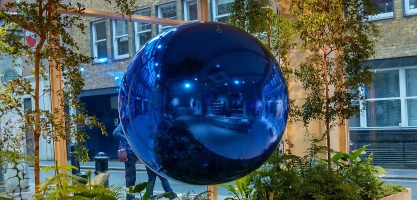 Creativepool's tweet image. As the year winds down, we reflect on the designs that left us in awe—but which ones stood out and why? Discover the full roundup and the lessons for brands this festive season here - creativepool.com/magazine/leade…  #YearInReview #RetailDesign #InnovationInDesign